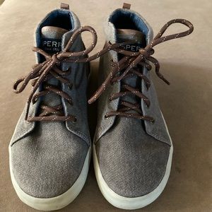 Sperry High top shoes